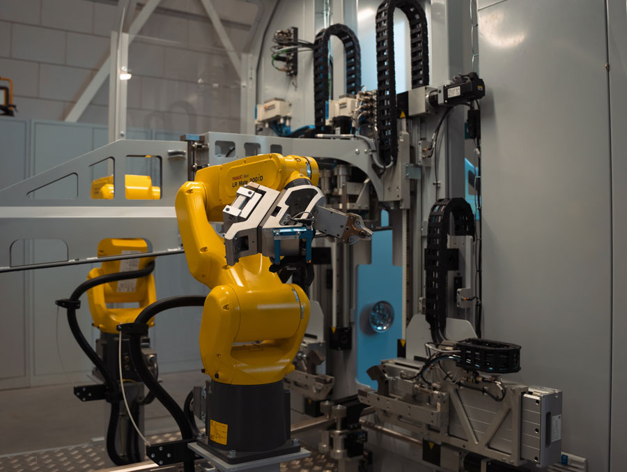 EMA-Techniek is specialist in speciaal machinebouw en productie automatisering.